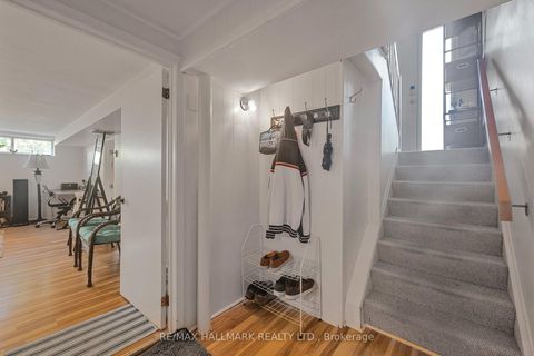 Photo 37 at 19 Talwood Drive, Don Mills, Toronto