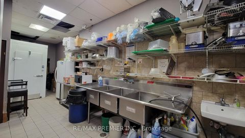 Photo 12 at 407A Bloor Street E, North St. James Town, Toronto