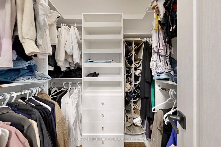 Photo 19 at 20 Altus Park Drive, Patterson, Vaughan