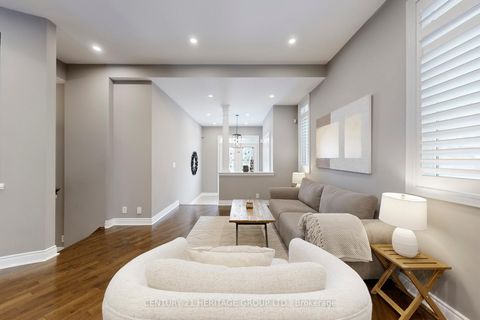 Photo 3 at 20 Altus Park Drive, Patterson, Vaughan