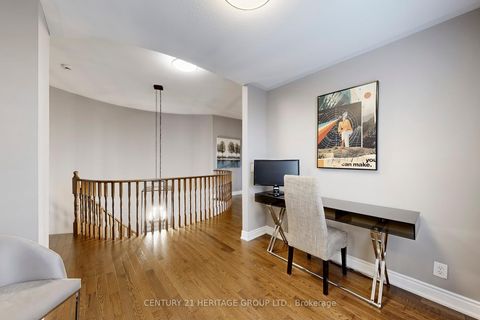 Photo 14 at 20 Altus Park Drive, Patterson, Vaughan