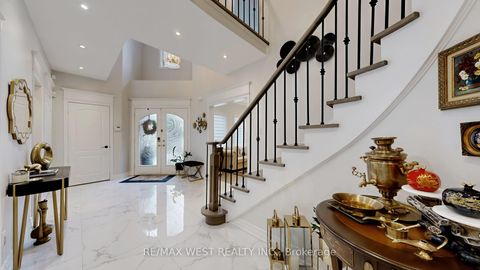 Photo 17 at 31 Mulholland Drive, Beverley Glen, Vaughan