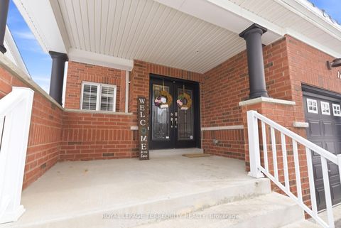 Photo 2 at 1747 Arborwood Drive, Taunton, Oshawa