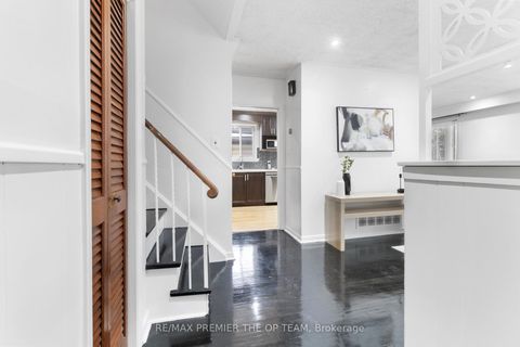 Photo 9 at 16 Brantwood Drive, Woburn, Toronto