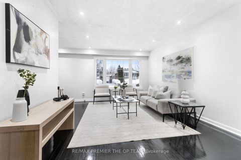 Photo 10 at 16 Brantwood Drive, Woburn, Toronto