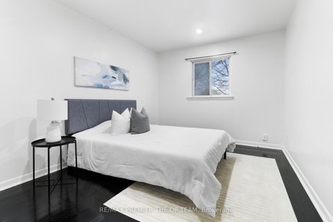 Photo 32 at 16 Brantwood Drive, Woburn, Toronto