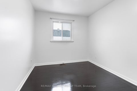 Photo 33 at 16 Brantwood Drive, Woburn, Toronto