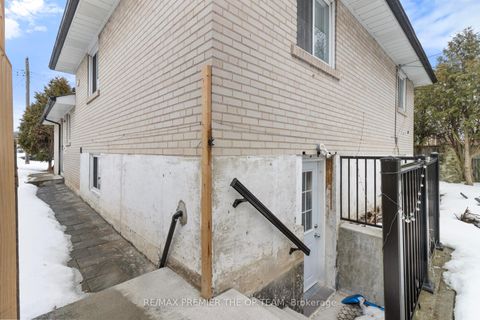 Photo 36 at 16 Brantwood Drive, Woburn, Toronto