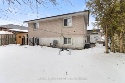 Photo 39 at 16 Brantwood Drive, Woburn, Toronto