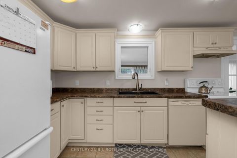 Photo 10 at 73 Main Street, Rural Innisfil, Innisfil