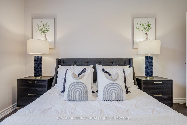 Photo 17 at 254 Browndale Crescent, Crosby, Richmond Hill