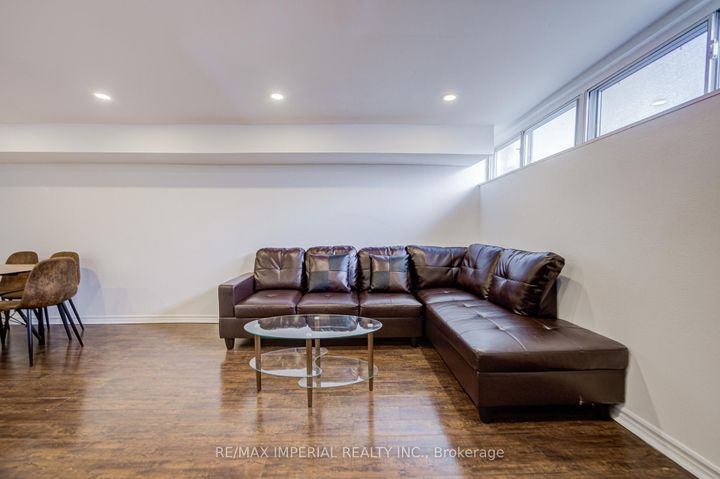 Photo 37 at 254 Browndale Crescent, Crosby, Richmond Hill