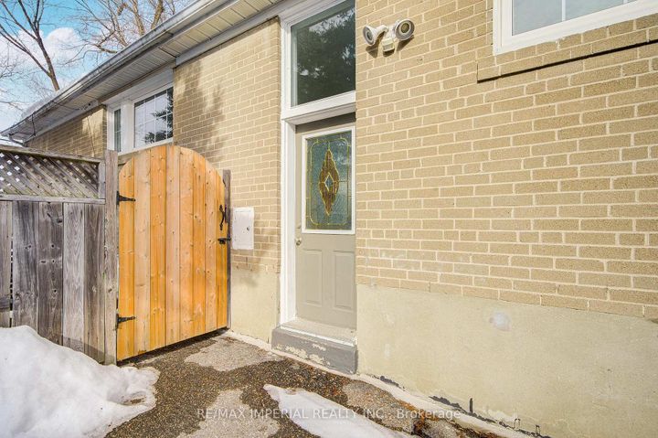 Photo 45 at 254 Browndale Crescent, Crosby, Richmond Hill