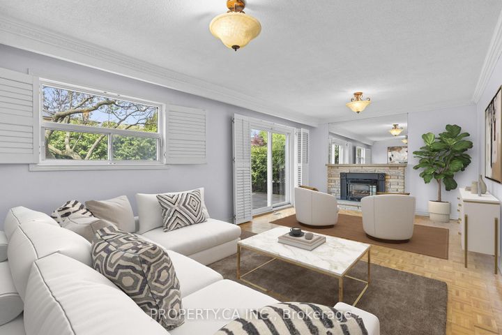 Photo 6 at 48 Navaho Drive, Pleasant View, Toronto