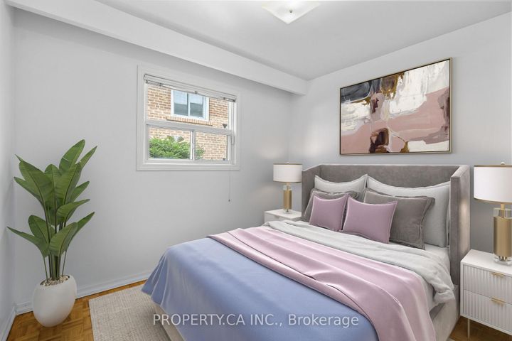 Photo 9 at 48 Navaho Drive, Pleasant View, Toronto