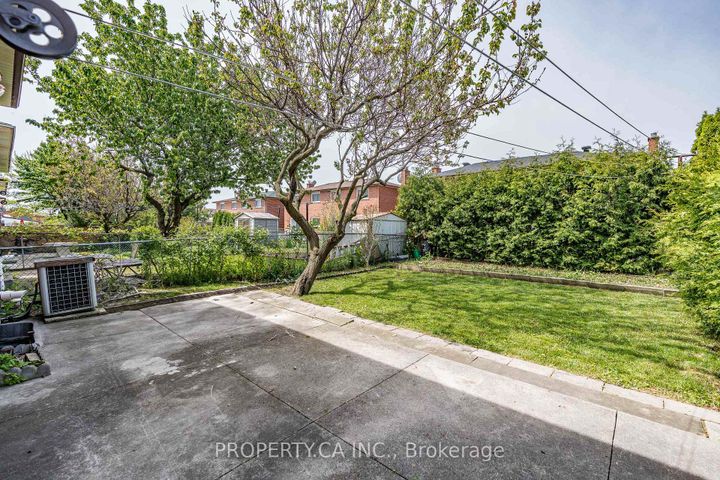 Photo 29 at 48 Navaho Drive, Pleasant View, Toronto