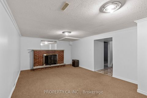 Photo 26 at 48 Navaho Drive, Pleasant View, Toronto