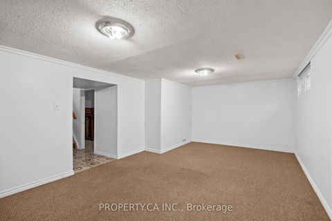 Photo 27 at 48 Navaho Drive, Pleasant View, Toronto