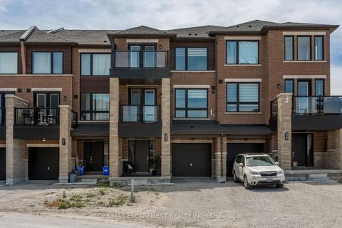 Photo 0 at 33 Red Maple Lane, Shore, Barrie