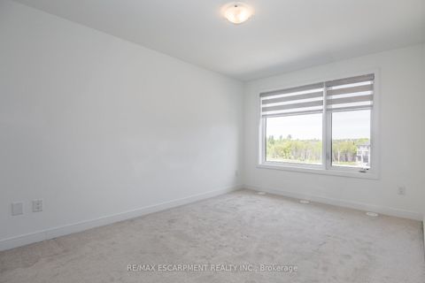 Photo 16 at 33 Red Maple Lane, Shore, Barrie