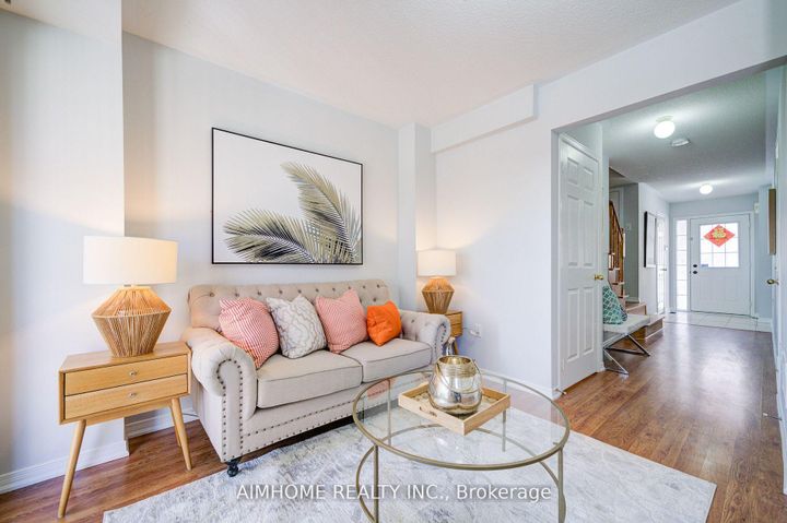 Photo 5 at 27 Warrington Way, Berczy, Markham