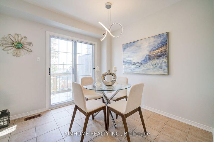 Photo 9 at 27 Warrington Way, Berczy, Markham