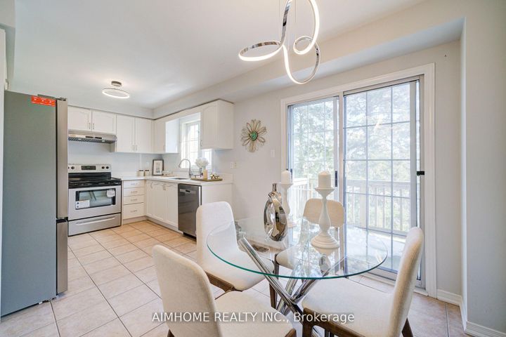 Photo 10 at 27 Warrington Way, Berczy, Markham