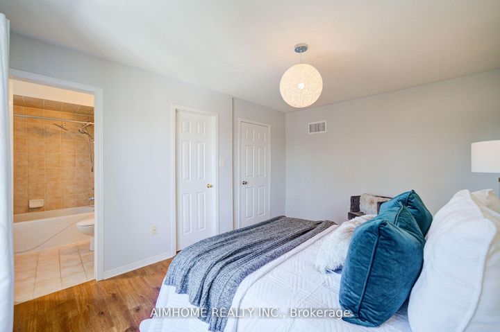 Photo 23 at 27 Warrington Way, Berczy, Markham