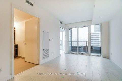 Photo 1 at 2001 - 19 Western Battery Road, Niagara, Toronto