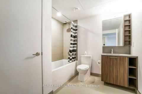 Photo 12 at 2001 - 19 Western Battery Road, Niagara, Toronto