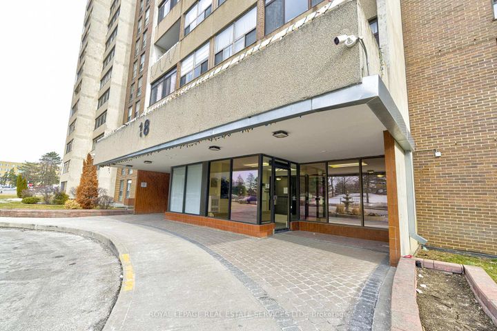 Photo 1 at 2605 - 18 Knightsbridge Road, Queen Street Corridor, Brampton