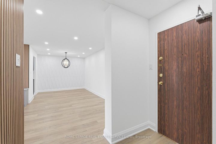 Photo 4 at 2605 - 18 Knightsbridge Road, Queen Street Corridor, Brampton