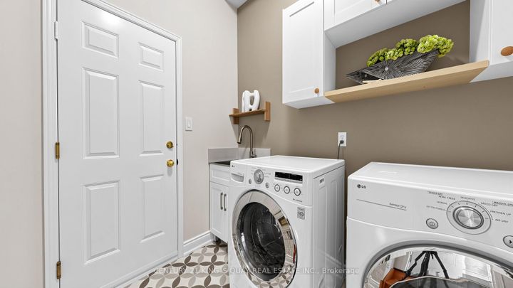 Photo 21 at 92 Canterfield Close, Markville, Markham