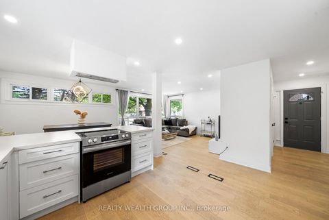 Photo 10 at 39 Treadgold Crescent, Donalda, Toronto