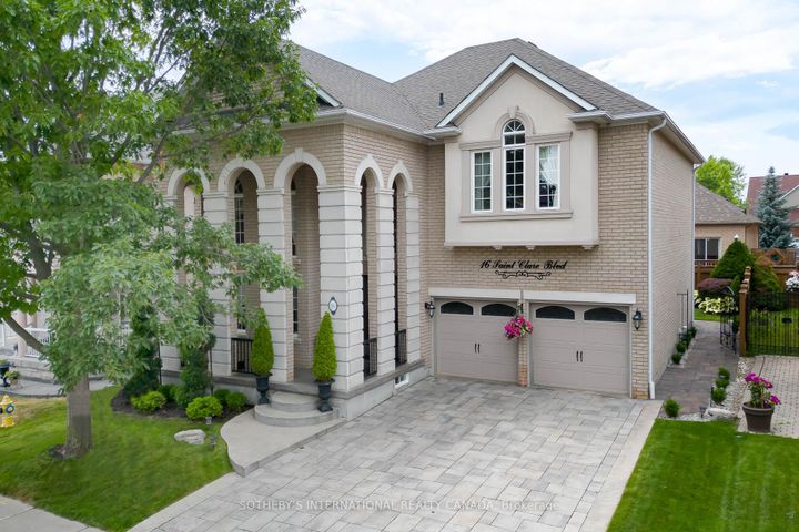 Photo 1 at 16 Saint Clare Boulevard, Vellore Village, Vaughan