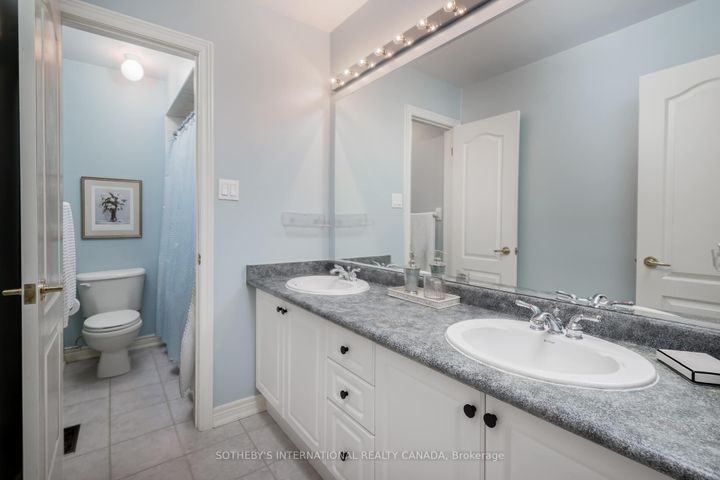 Photo 23 at 16 Saint Clare Boulevard, Vellore Village, Vaughan