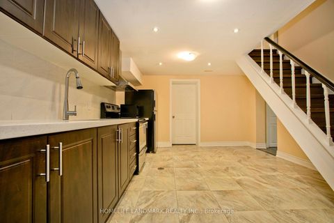 Photo 32 at 157 Pleasant View Drive, Pleasant View, Toronto