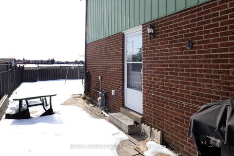 Photo 31 at 7396 Bybrook Drive, Malton, Mississauga