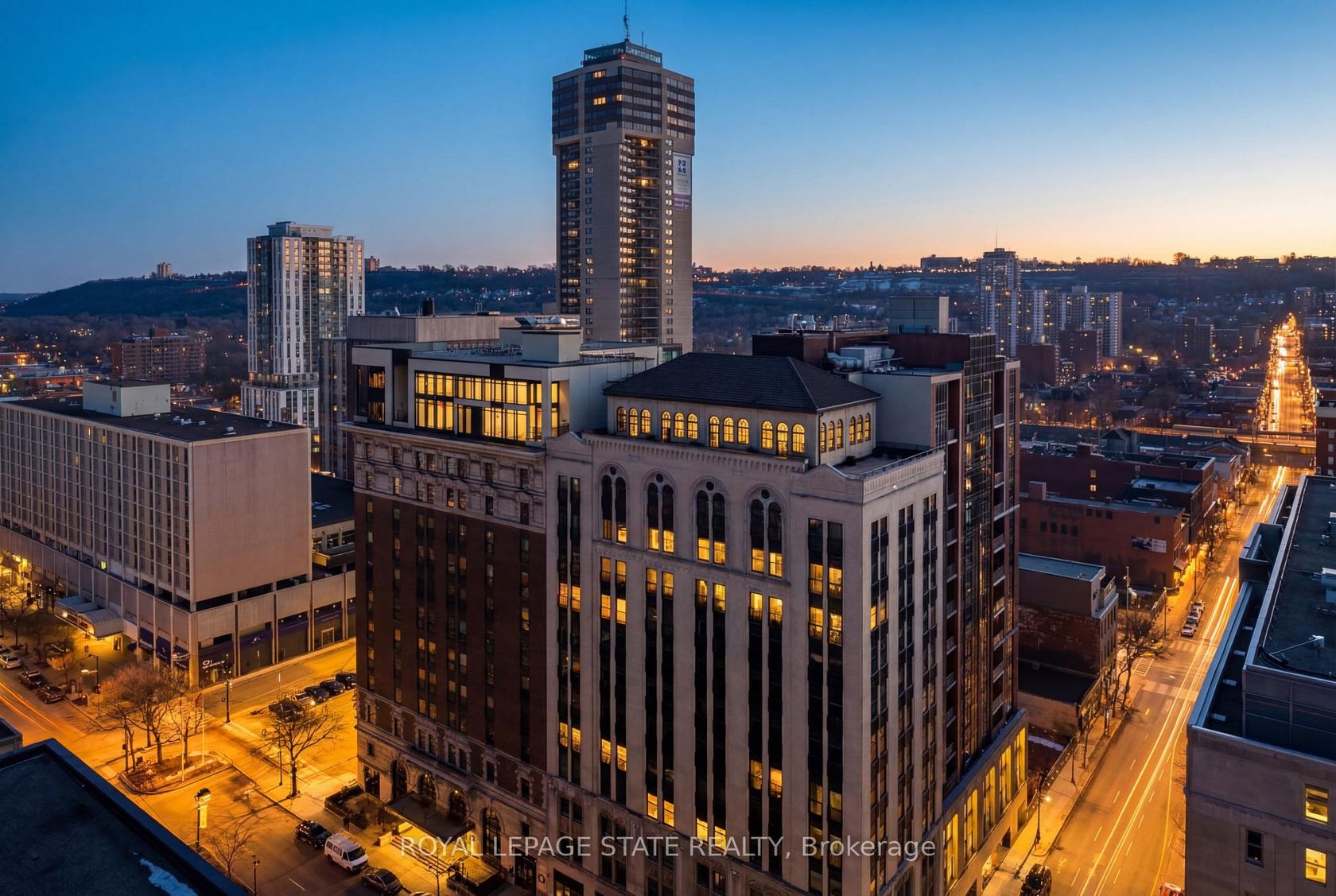 PH4 - 112 King Street E, Beasley, Hamilton 2