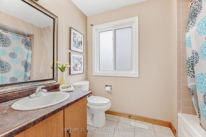 Photo 20 at 782 Aspen Road, Amberlea, Pickering