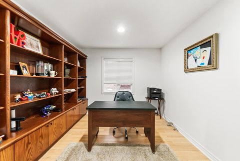 Photo 17 at 27 Savoy Crescent, Beverley Glen, Vaughan