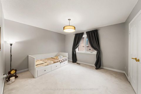 Photo 25 at 27 Savoy Crescent, Beverley Glen, Vaughan