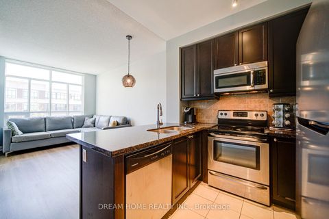 Photo 9 at 322 - 2396 Major Mackenzie Drive, Maple, Vaughan