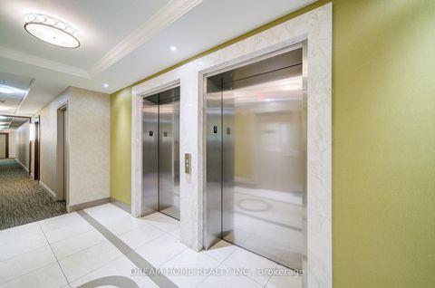 Photo 18 at 322 - 2396 Major Mackenzie Drive, Maple, Vaughan