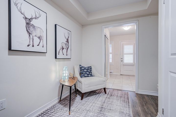 Photo 9 at 3081 Harebell Gate, GO Glenorchy, Oakville