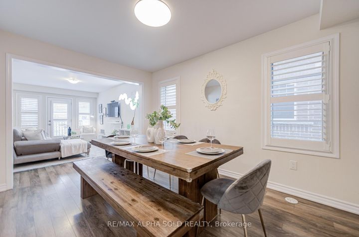 Photo 17 at 3081 Harebell Gate, GO Glenorchy, Oakville