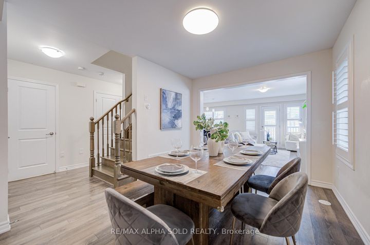 Photo 18 at 3081 Harebell Gate, GO Glenorchy, Oakville