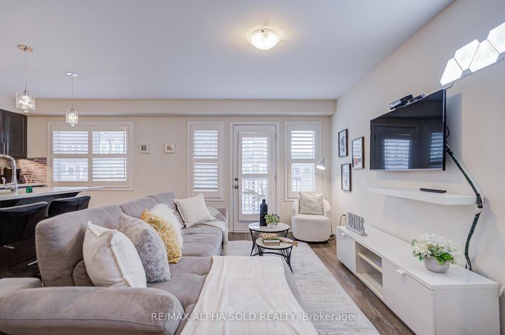 Photo 20 at 3081 Harebell Gate, GO Glenorchy, Oakville