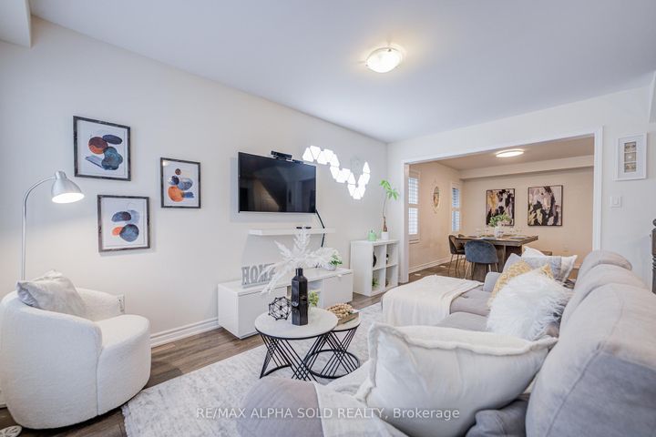 Photo 22 at 3081 Harebell Gate, GO Glenorchy, Oakville