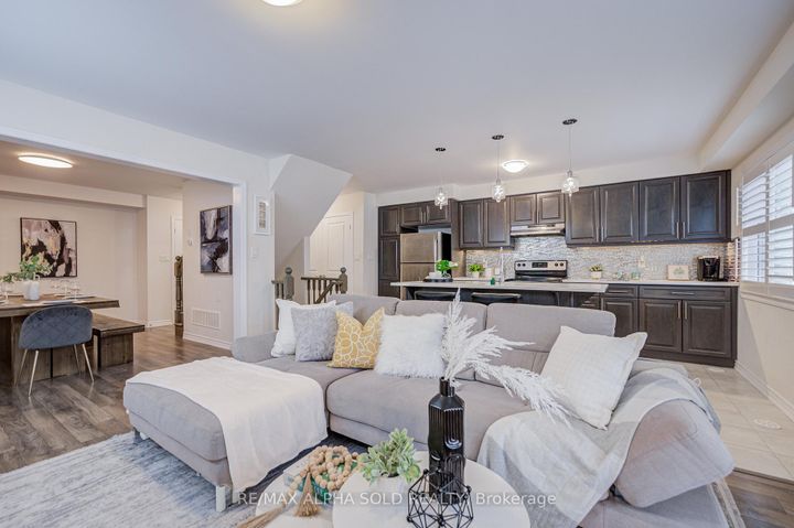 Photo 23 at 3081 Harebell Gate, GO Glenorchy, Oakville